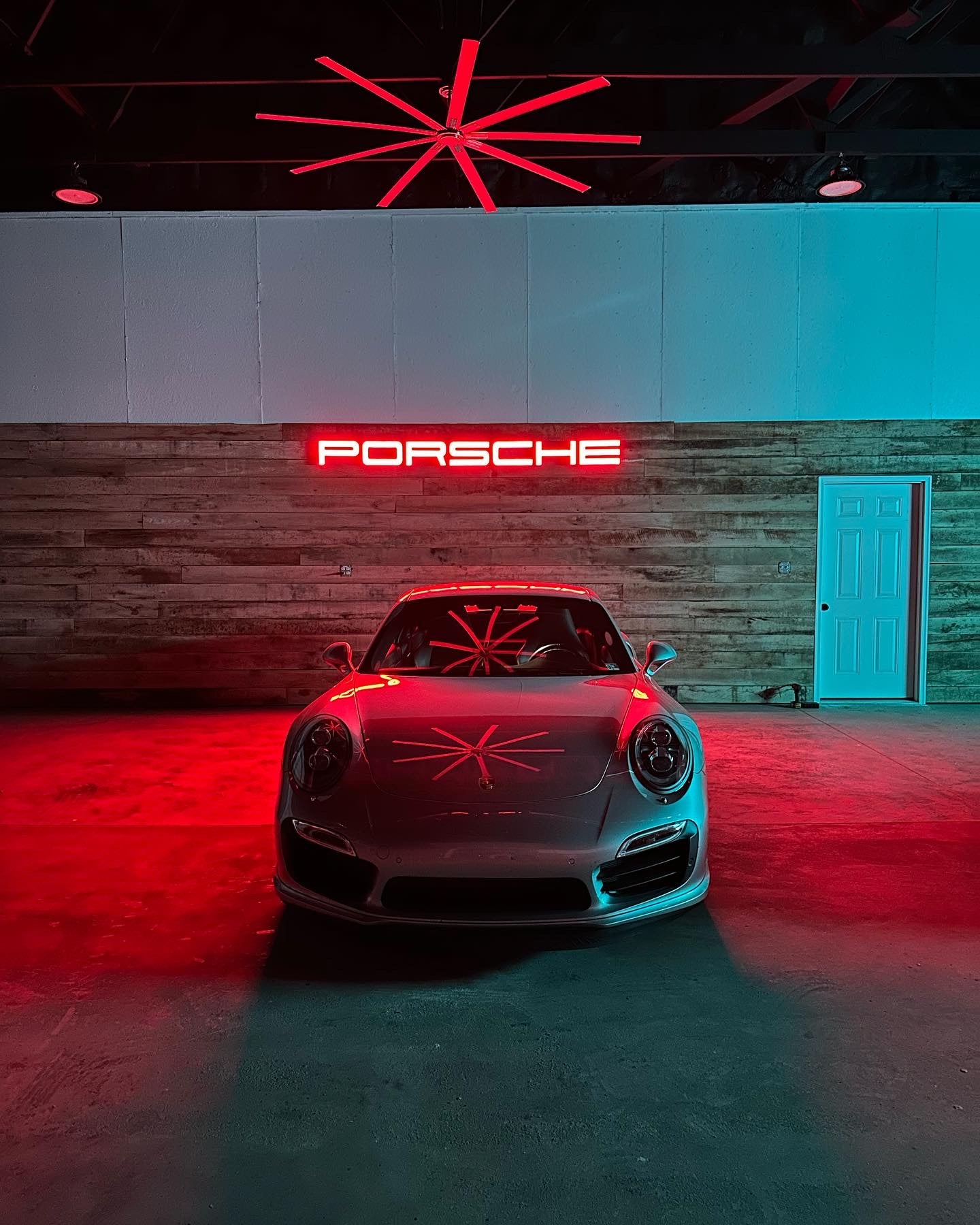 Dealership Sign, LEDs